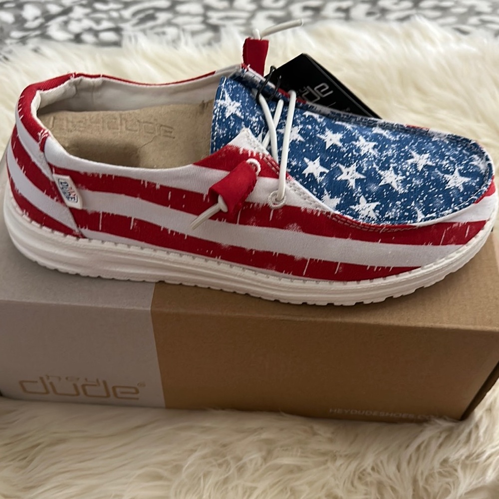Hey Dude Women’s size 8' Red and Blue Star Sneakers